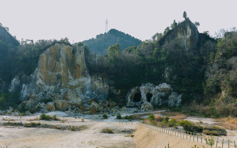 泉山磁石場