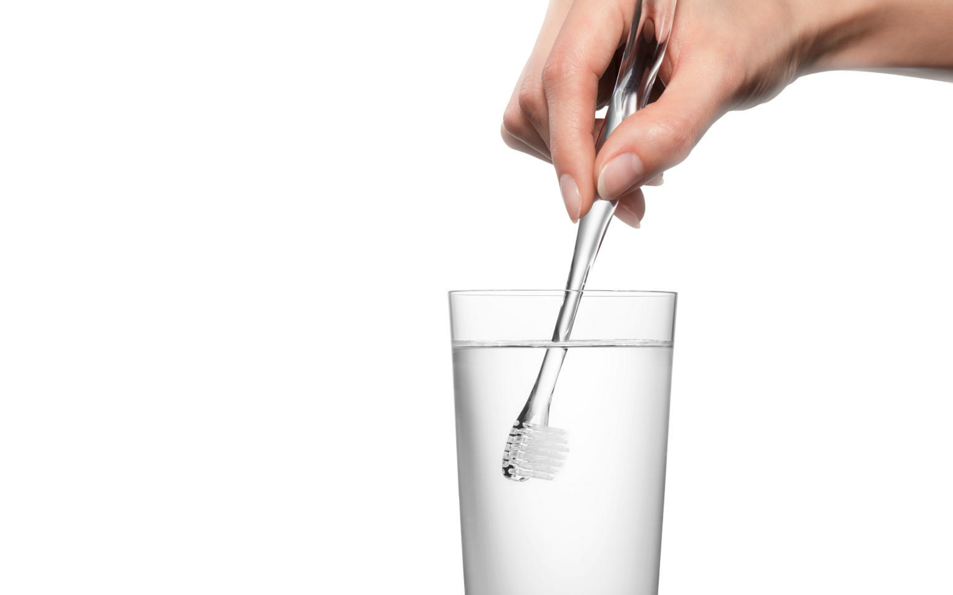 水だけで磨ける歯ブラシ「MISOKA」で歯磨きを見直してみる
