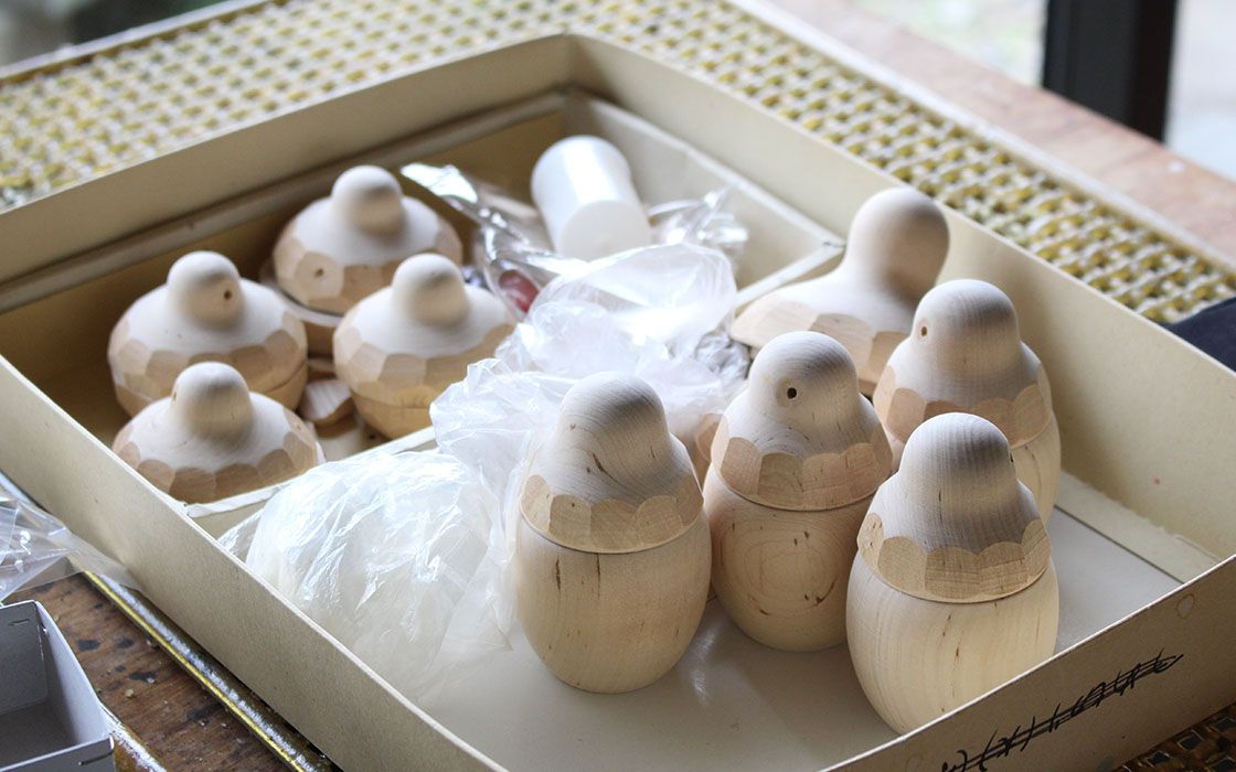 誕生から60年。変わらぬデザインで愛されてきた鳩の砂糖壺 | 中川政七商店の読みもの