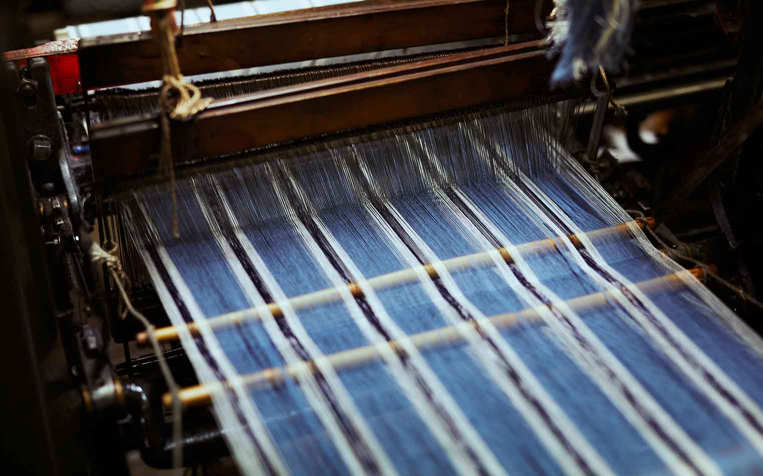 久留米絣の織元・坂田織物が織りなす日常にまとえる上質な羽織もの